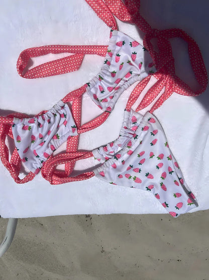 Classic Vintage Bikini with a Flattering Fit