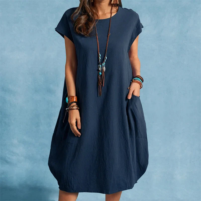 Well Tailored Dress with a Graceful Silhouette