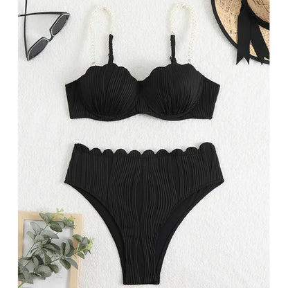 Effortlessly Elegant Bathing Suit with a Timeless Design