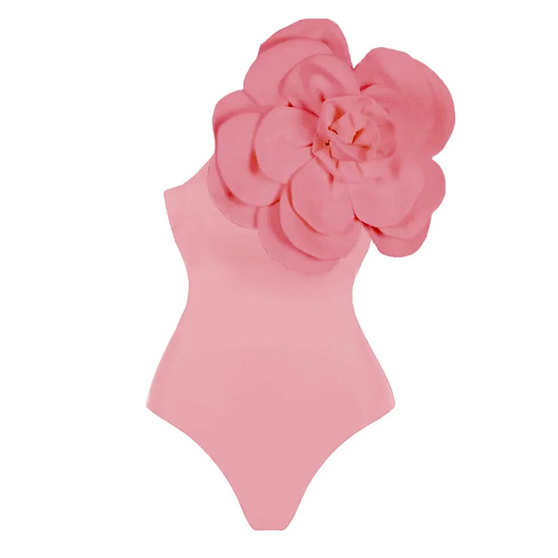 Effortlessly Elegant Bathing Suit with a Timeless Design