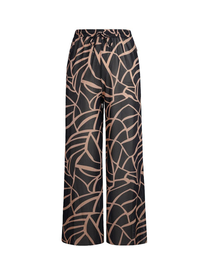 Effortlessly Elegant Pants with a Timeless Design