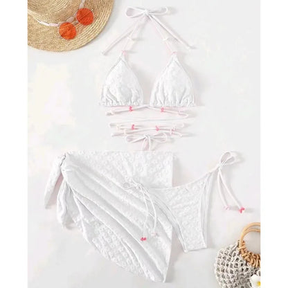 Effortlessly Elegant Bathing Suit with a Timeless Design