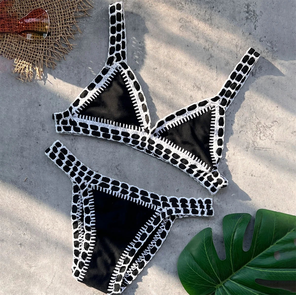 Effortlessly Elegant Bikini with a Timeless Design
