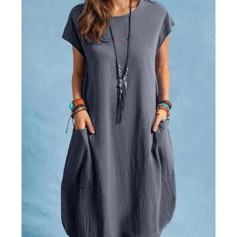 Well Tailored Dress with a Graceful Silhouette