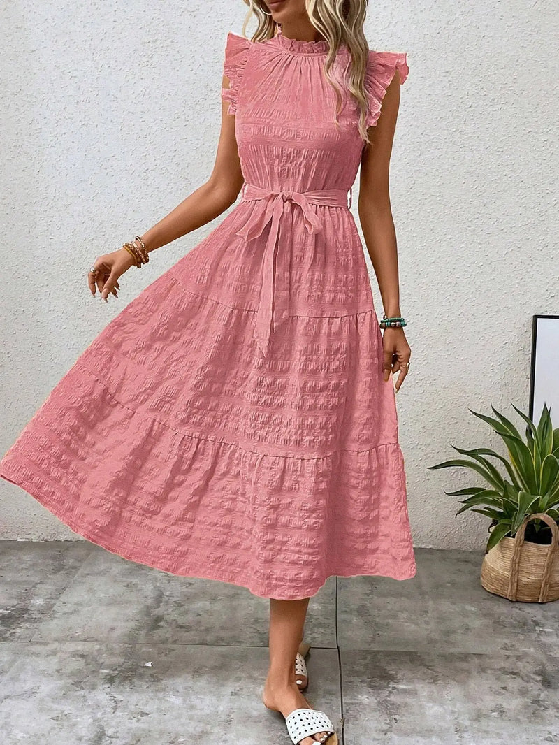 Effortlessly Elegant Dress with a Timeless Design