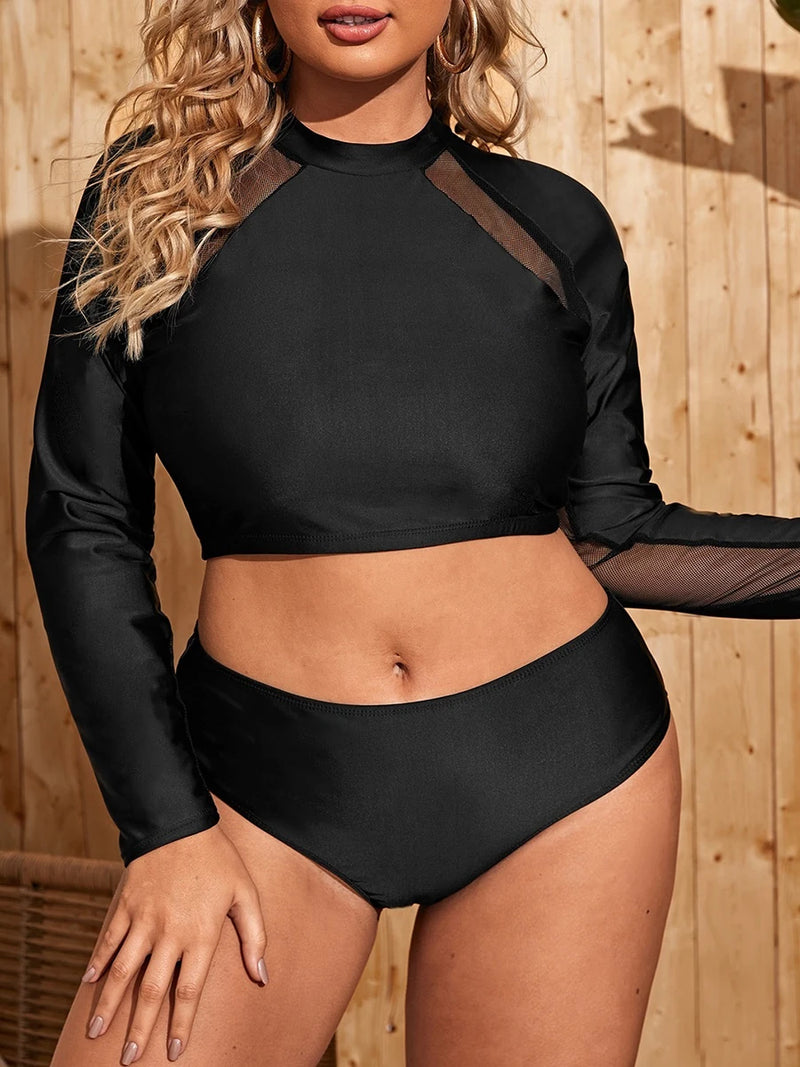 Effortlessly Elegant Swimsuit with a Timeless Design