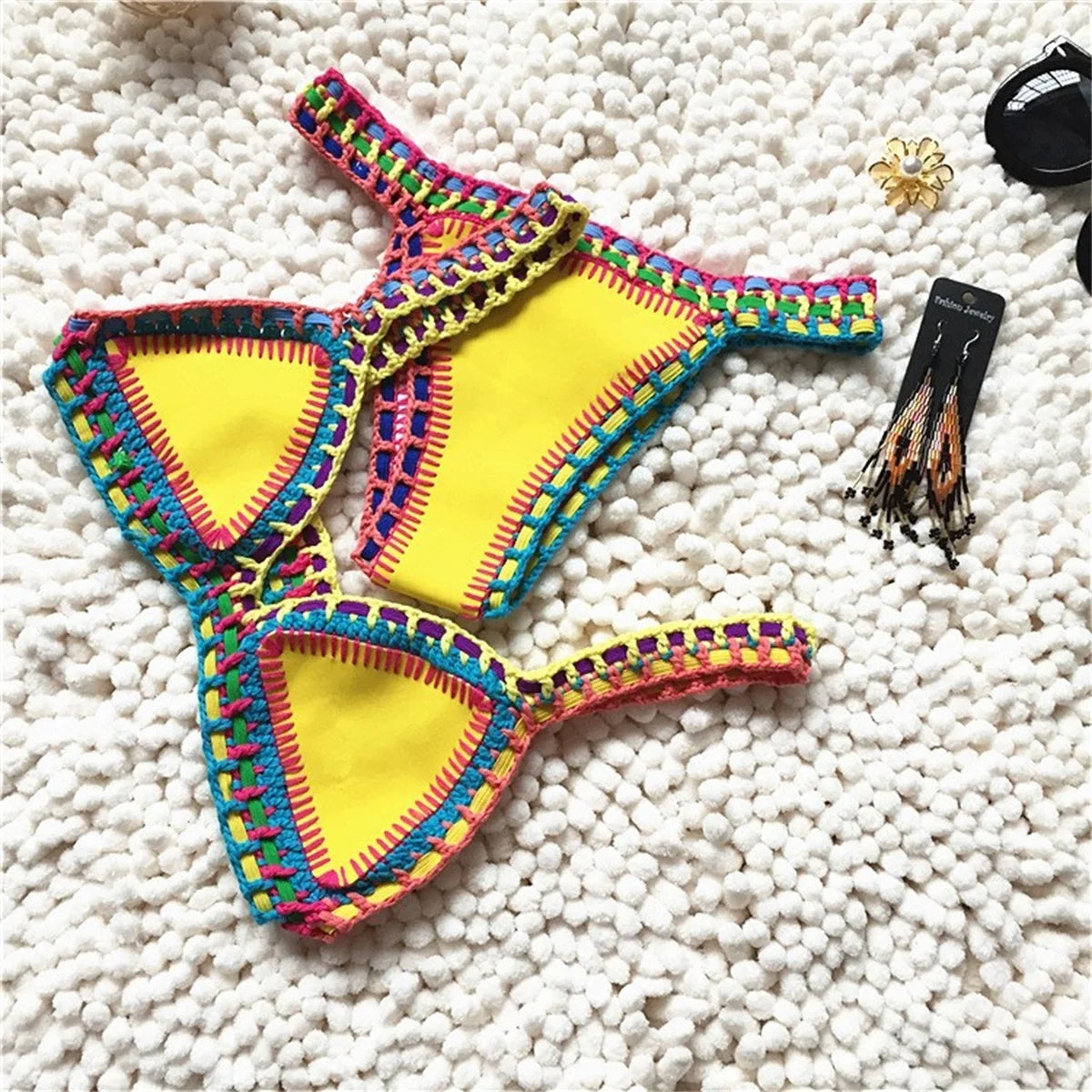 Effortlessly Elegant Bikini with a Timeless Design
