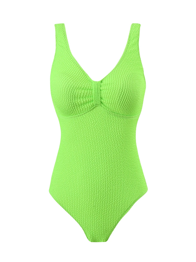 Finely Styled Monokini with a Classic Vintage Look