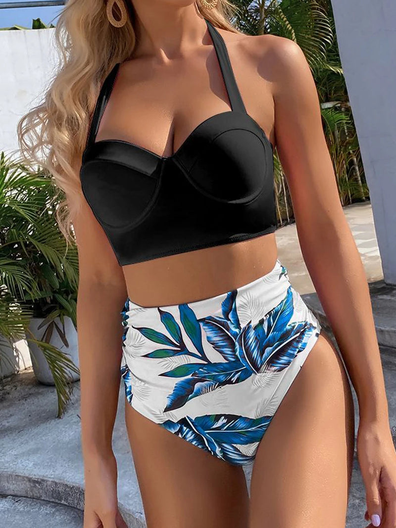 Effortlessly Elegant Bathing Suit with a Timeless Design