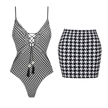 Effortlessly Elegant Bathing Suit with a Timeless Design