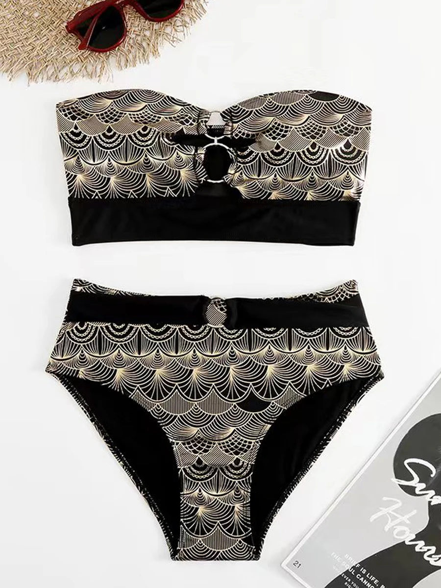 Effortlessly Elegant Bikini with a Timeless Design