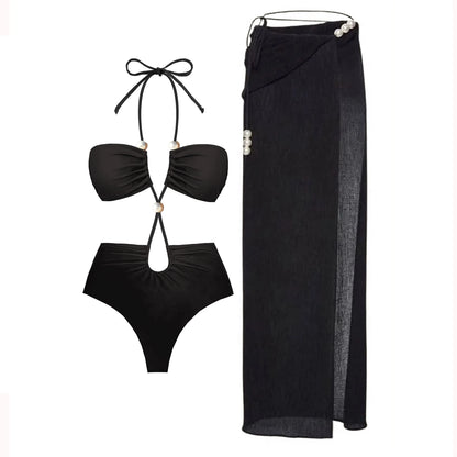 Effortlessly Elegant Bikini with a Timeless Design