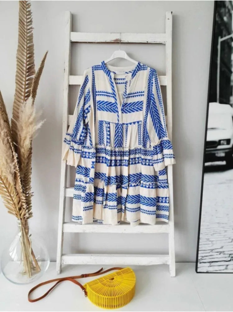 Gracefully Styled Dress for Any Occasion