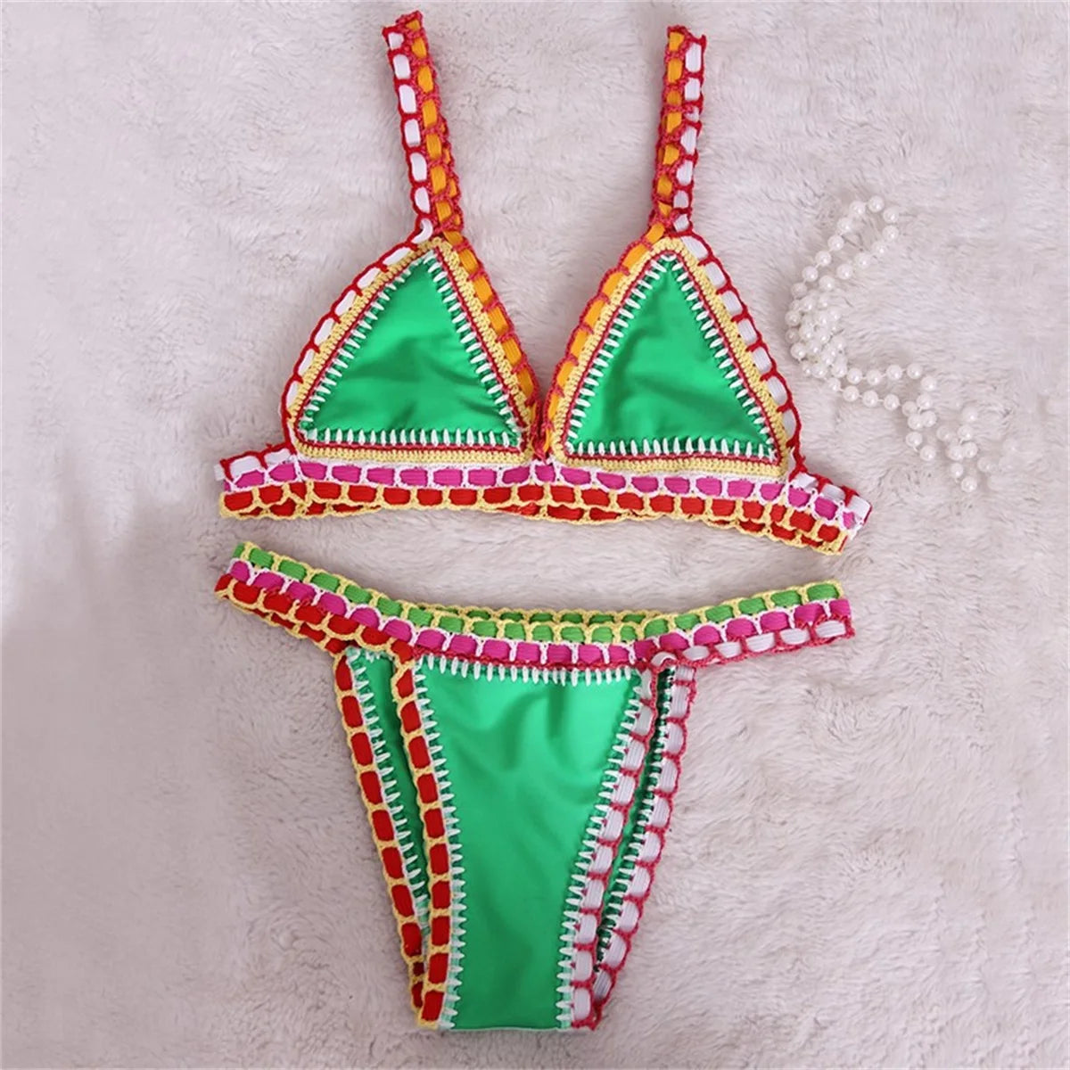Effortlessly Elegant Bikini with a Timeless Design