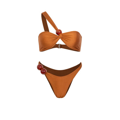 Effortlessly Elegant Bikini with a Timeless Design