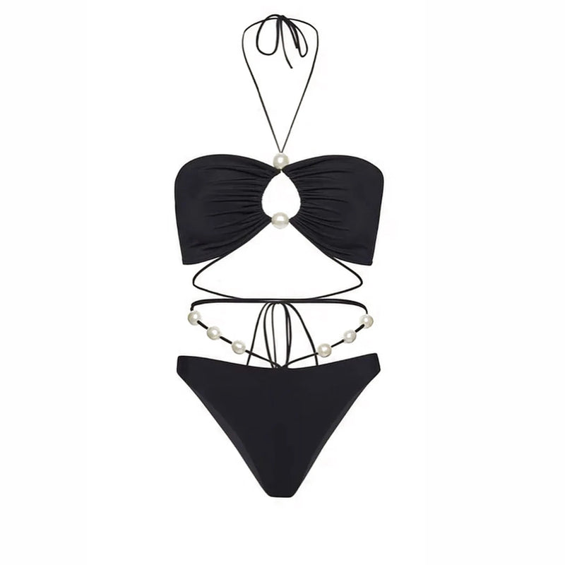 Effortlessly Elegant Bikini with a Timeless Design