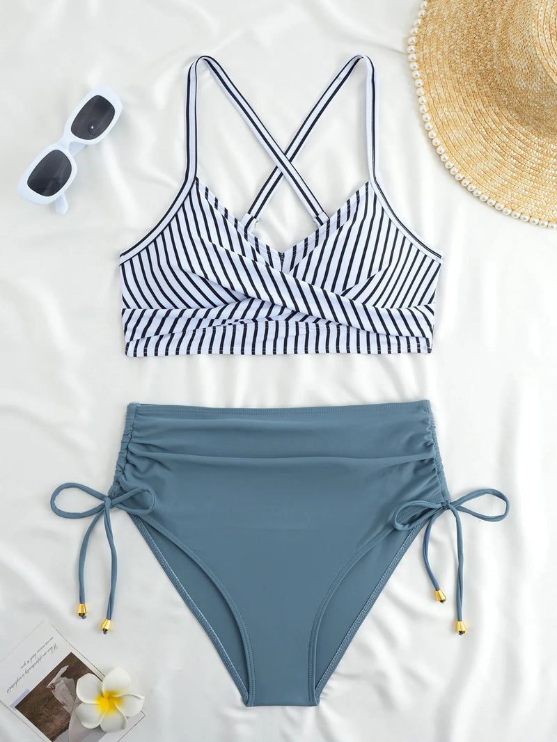 Effortlessly Elegant Bikini with a Timeless Design