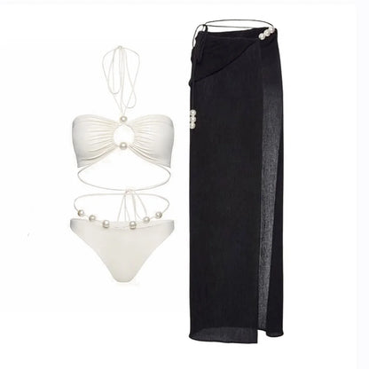 Effortlessly Elegant Bikini with a Timeless Design