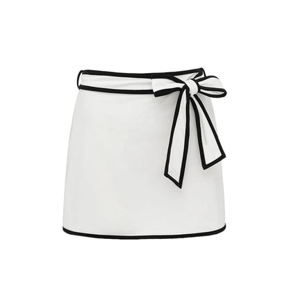 Effortlessly Elegant Bikini with a Timeless Design