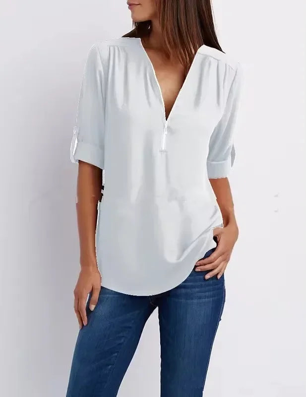 Casually Elegant Shirt with a Refined Edge