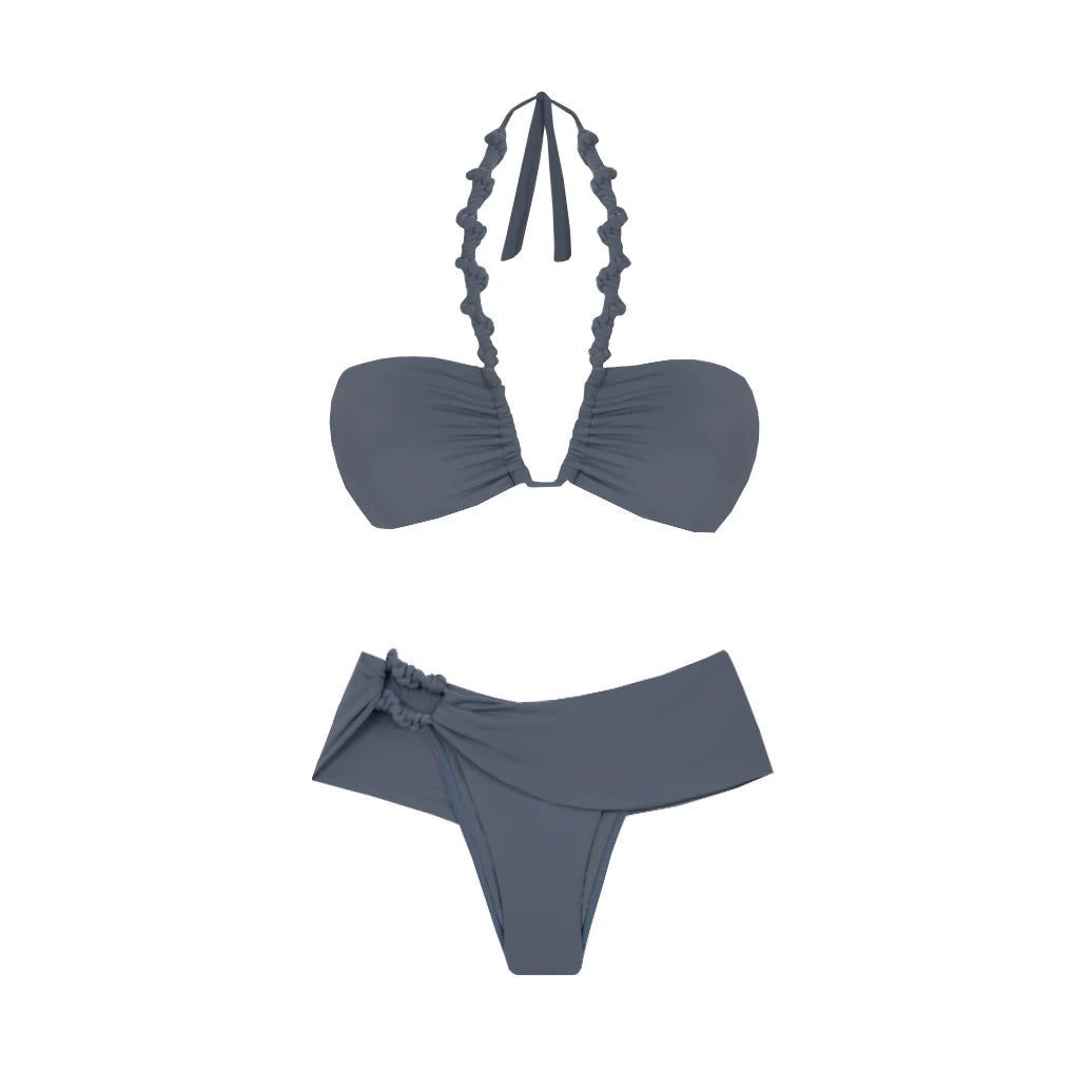Effortlessly Elegant Bikini with a Timeless Design