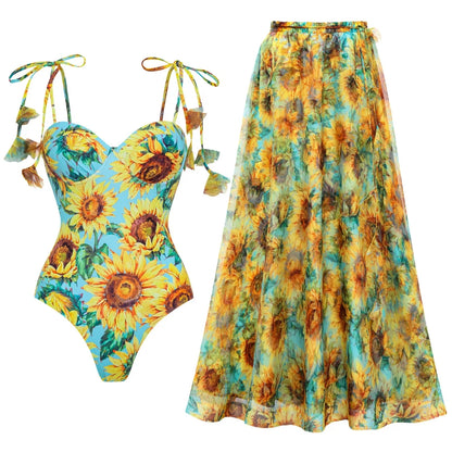 Effortlessly Elegant Bikini with a Timeless Design