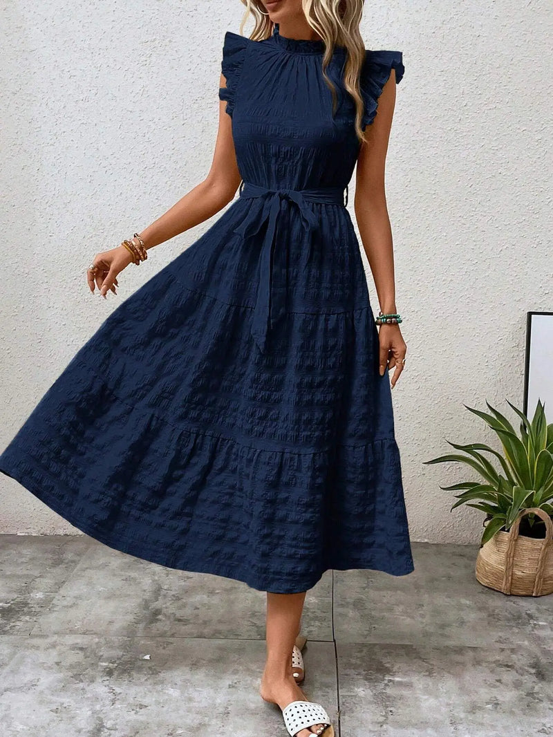 Effortlessly Elegant Dress with a Timeless Design