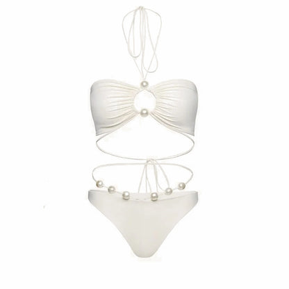 Effortlessly Elegant Bikini with a Timeless Design
