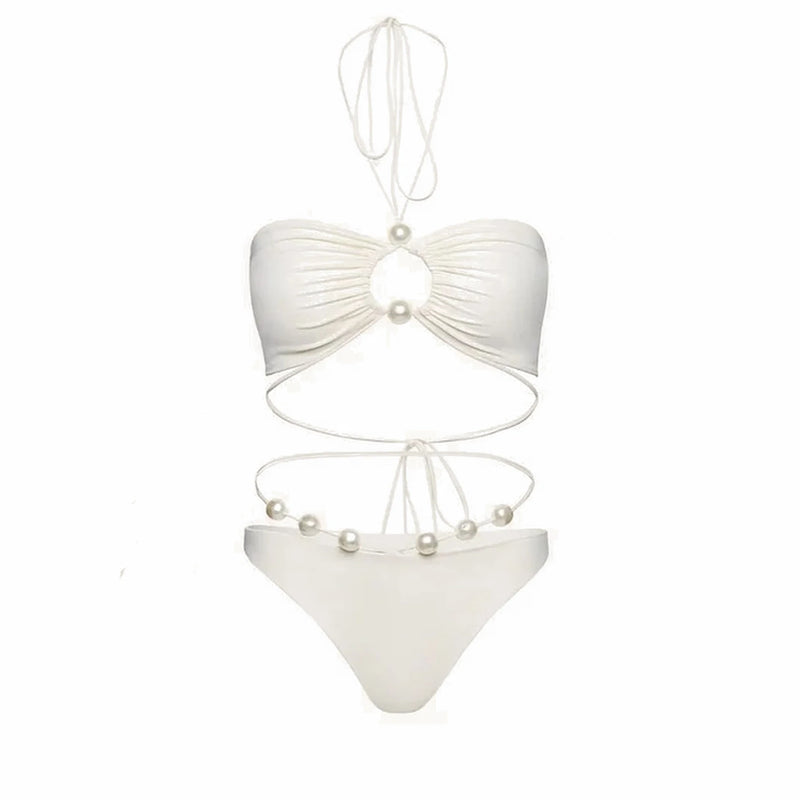 Effortlessly Elegant Bikini with a Timeless Design