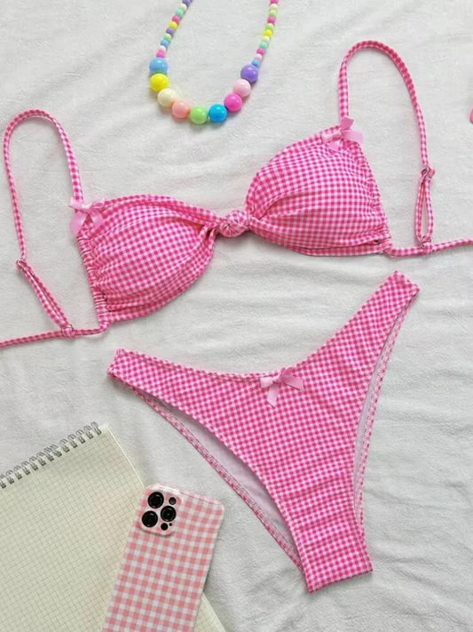 Finely Styled Bikini with a Classic Vintage Look