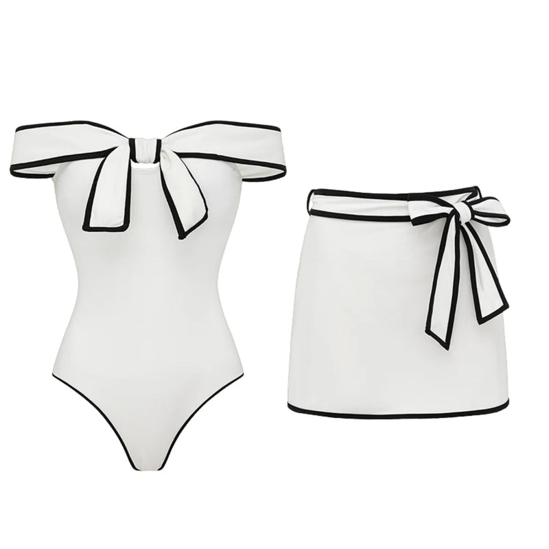 Effortlessly Elegant Bikini with a Timeless Design