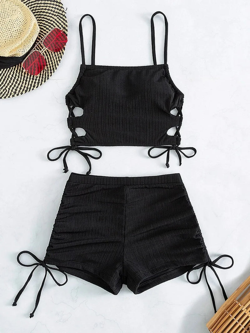 Effortlessly Elegant Bikini with a Timeless Design