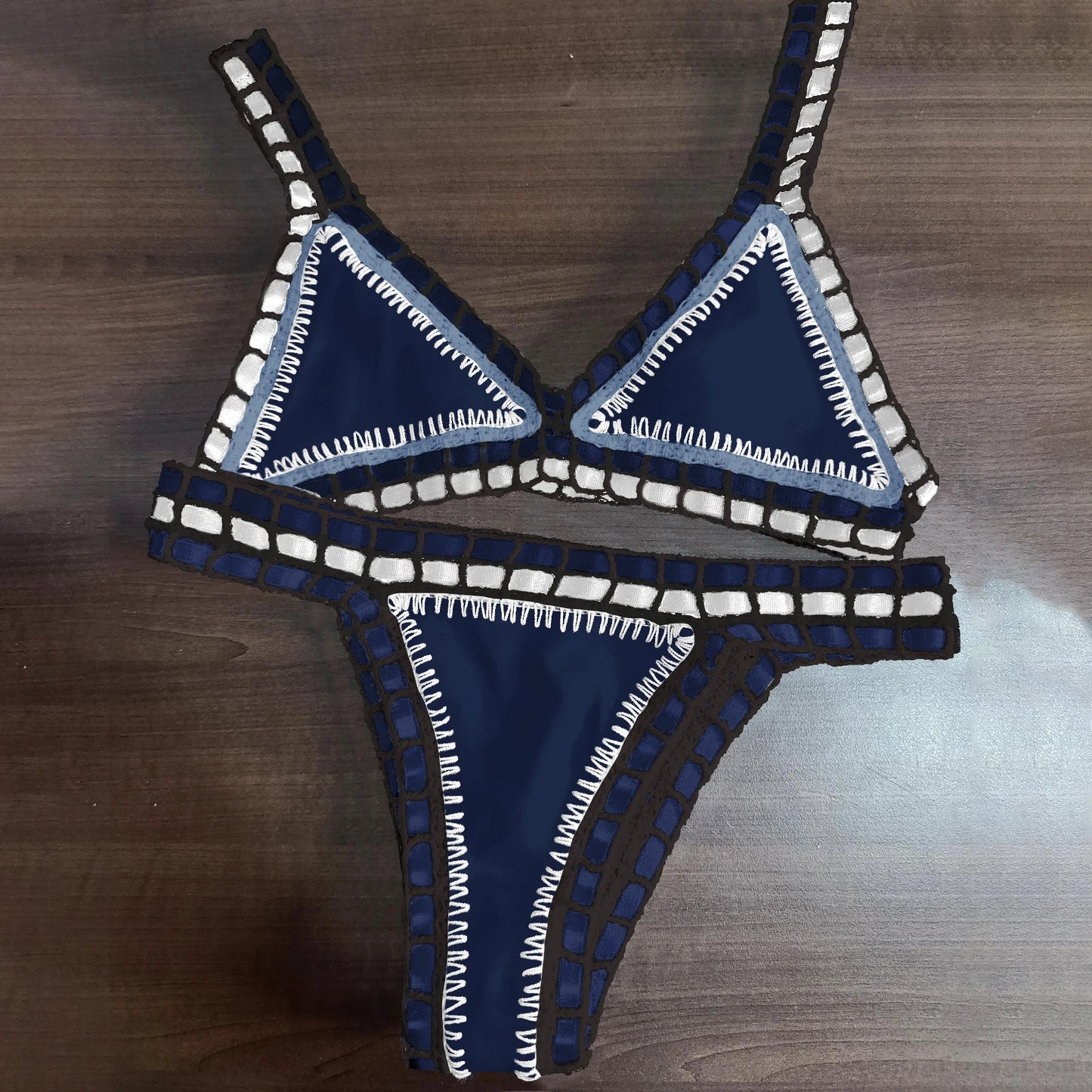 Effortlessly Elegant Bikini with a Timeless Design