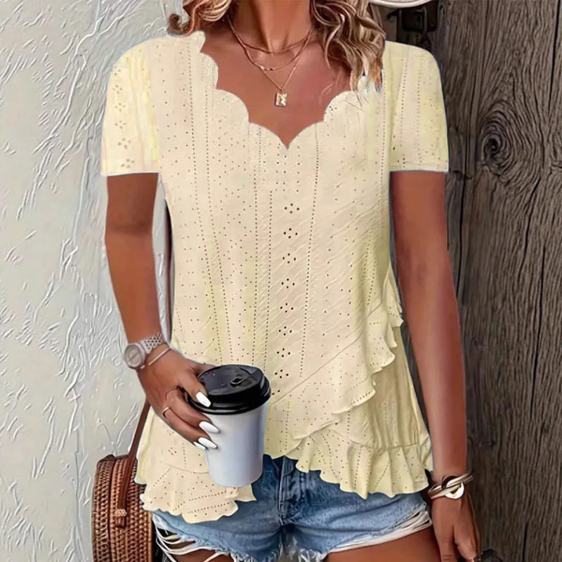 Effortlessly Elegant Shirt with a Timeless Design