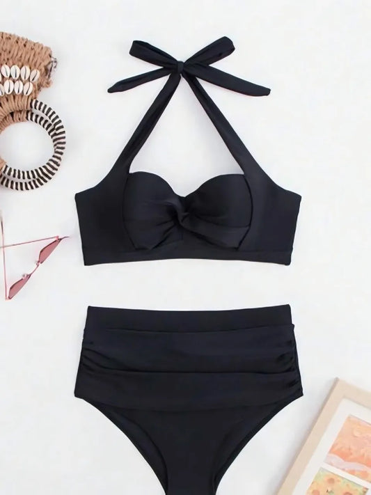Effortlessly Elegant Bikini with a Timeless Design