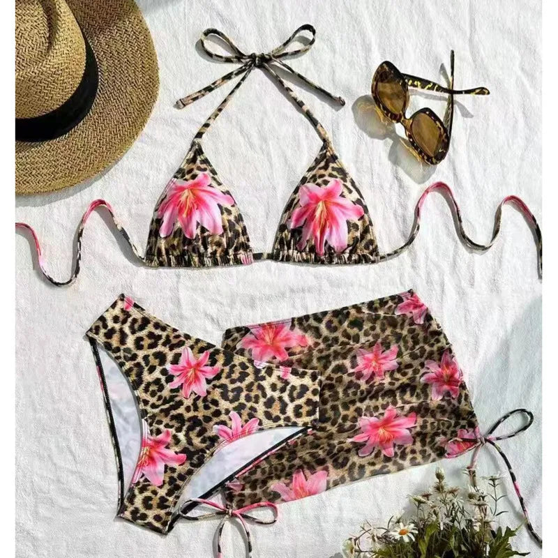 Subtly Elegant Bathing Suit with a Refined Vintage Look