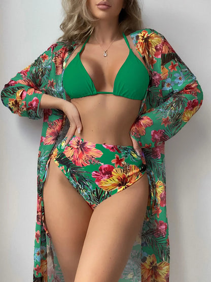 Effortlessly Elegant Bikini with a Timeless Design