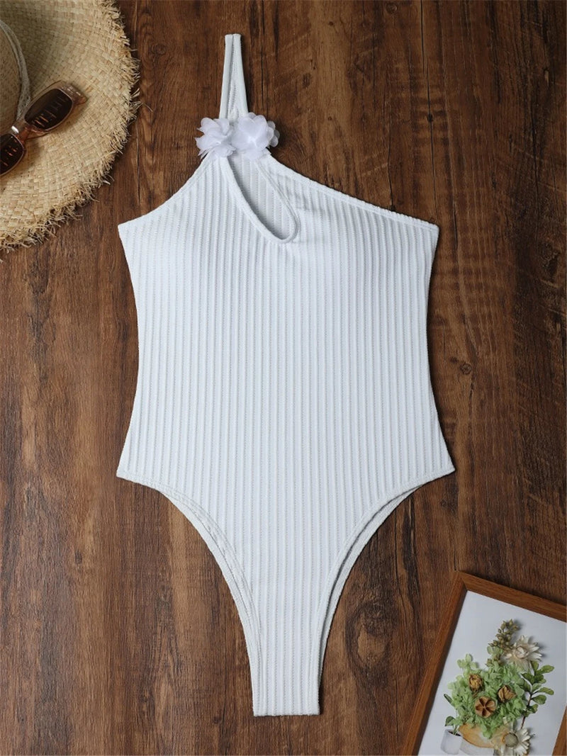 Effortlessly Elegant Monokini with a Timeless Design