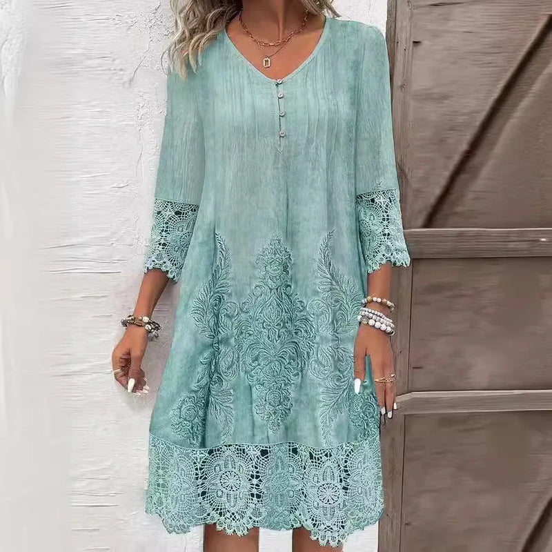 Classic Vintage Dress with a Flattering Fit