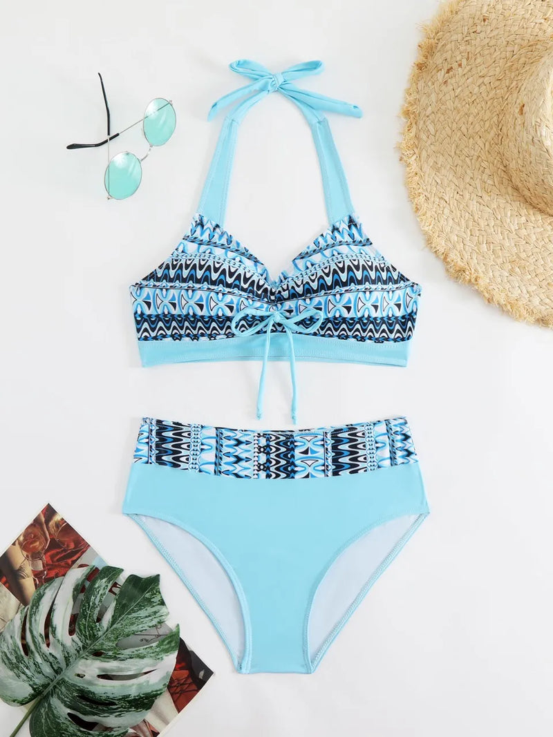 Effortlessly Elegant Bikini with a Timeless Design