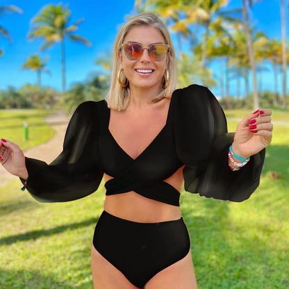 Effortlessly Elegant Bathing Suit with a Timeless Design