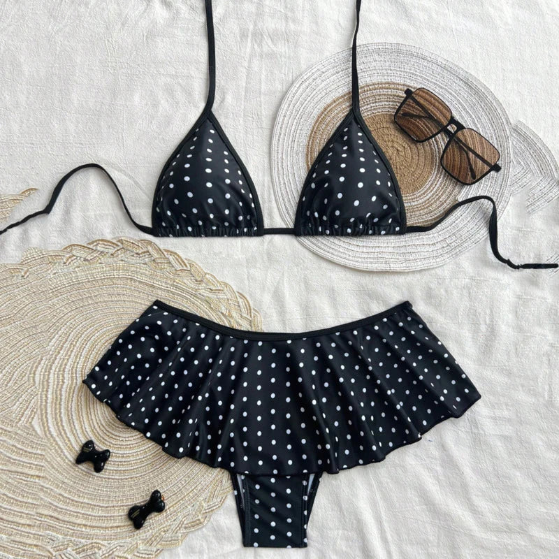 Subtly Elegant Bathing Suit with a Refined Vintage Look