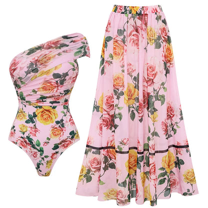 Effortlessly Elegant Bikini with a Timeless Design
