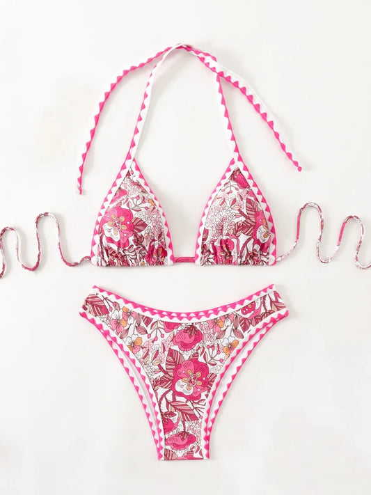 Effortlessly Elegant Bikini with a Timeless Design