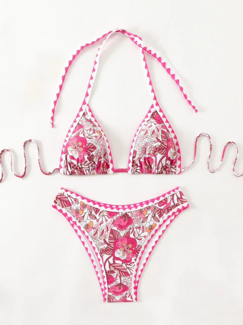 Effortlessly Elegant Bikini with a Timeless Design