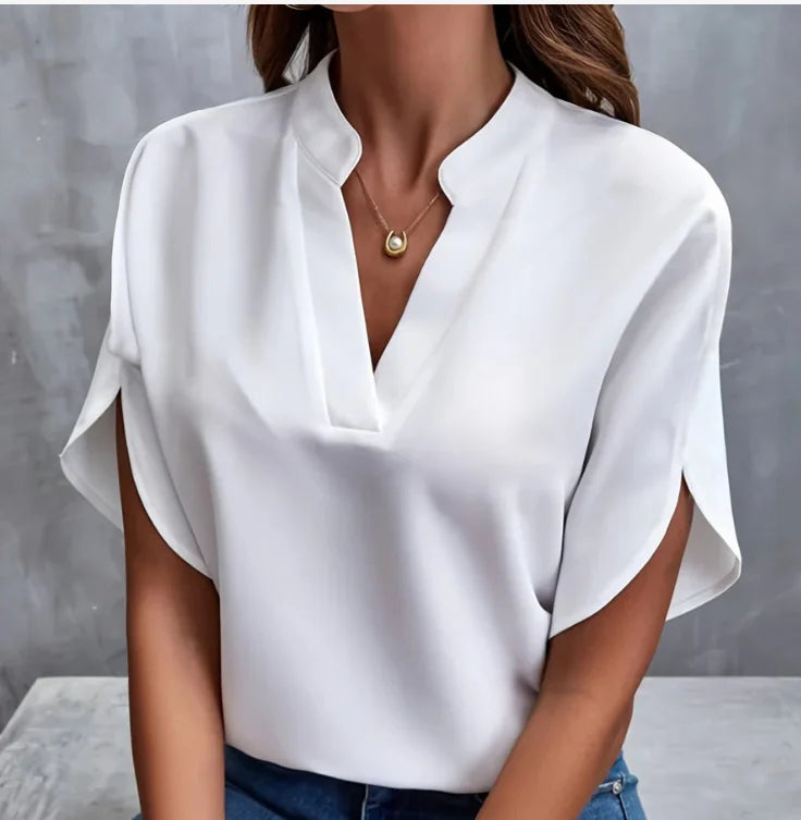 Well Tailored Shirt with a Graceful Silhouette