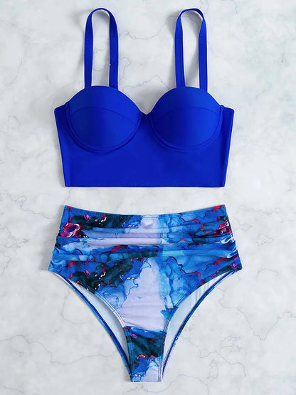 Effortlessly Elegant Bathing Suit with a Timeless Design
