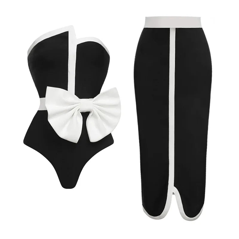 Finely Styled Swimsuit with a Classic Vintage Look