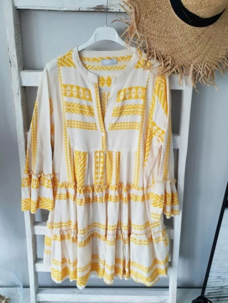 Gracefully Styled Dress for Any Occasion
