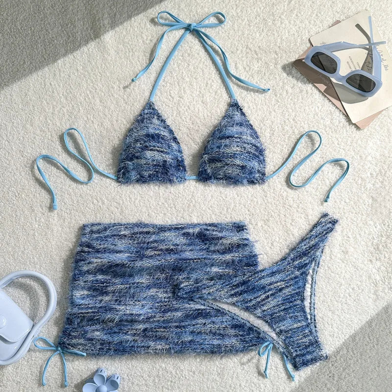 Effortlessly Elegant Bathing Suit with a Timeless Design
